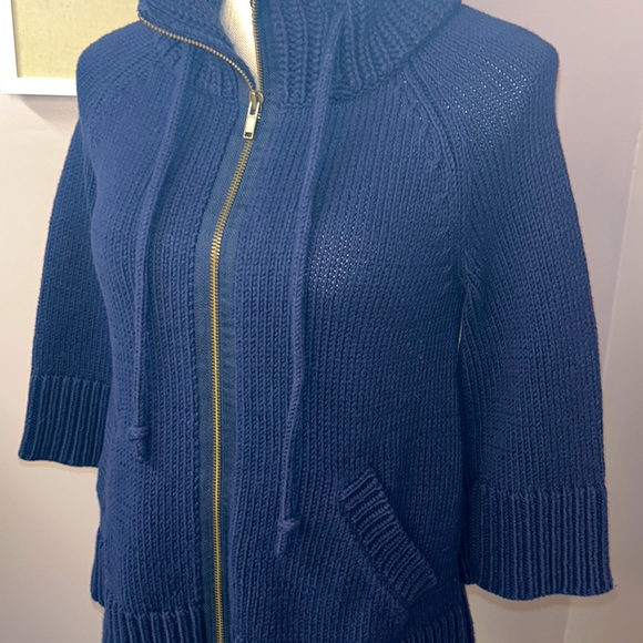 Gap Small 3/4 sleeve, navy sweater with a zipper and drawstring. - Picture 1 of 12